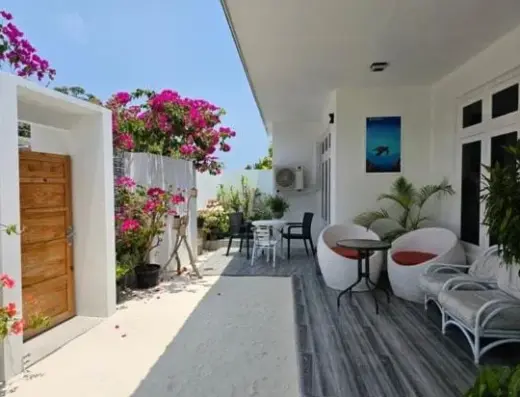 Vaadhoo View Inn
